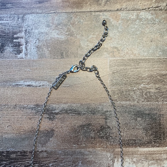 3/$30| 🌸 WHBM Jade Teardrop Pendant Necklace - Picture 6 of 6